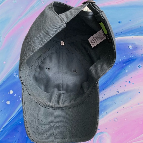 Nike women’s cap - Picture 3 of 3